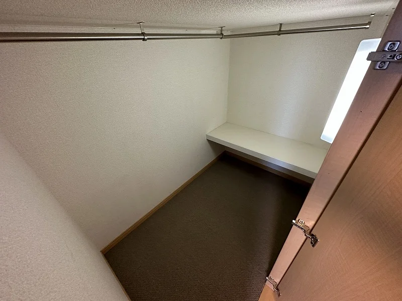 ベッド下収納