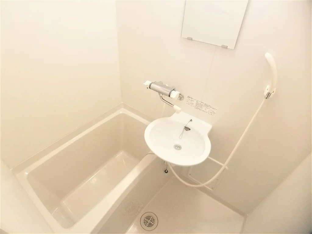 設備・仕様は号室により異なる為、現況を優先致します。