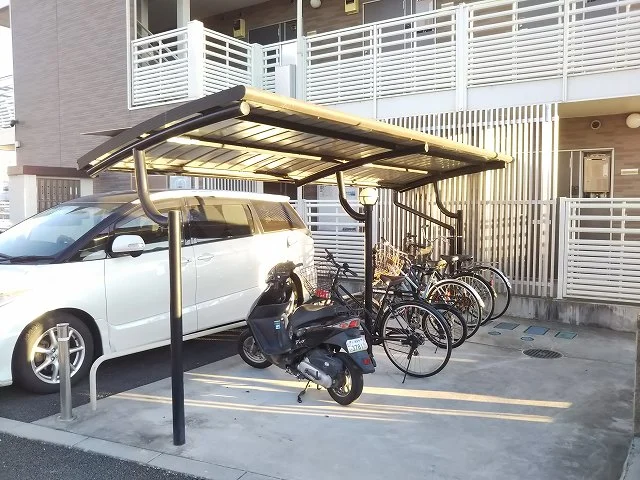 屋根付き駐輪場