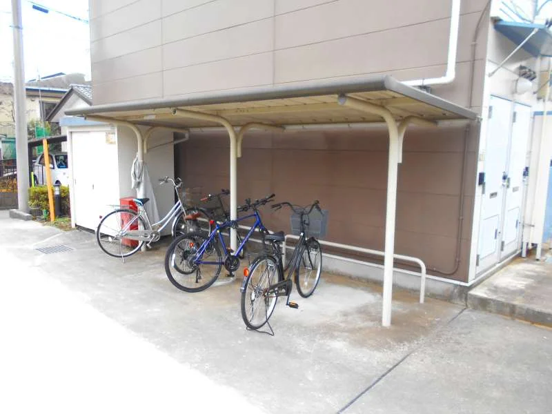 駐輪場完備