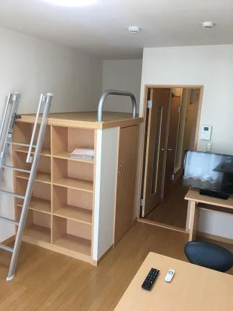 2階以上はフローリングではなく絨毯となります。