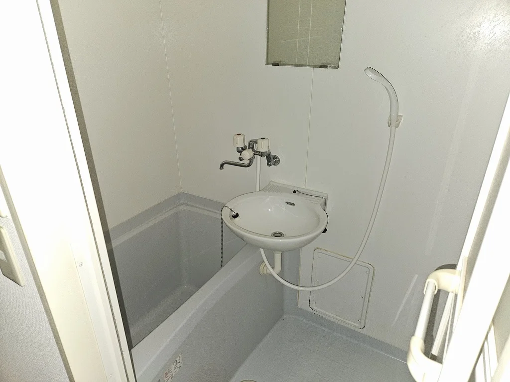 備品や設備仕様は号室等により異なります現地をご確認下さい。