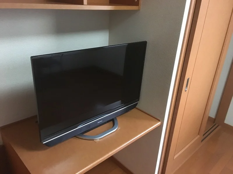居間のテレビは液晶テレビに変更済