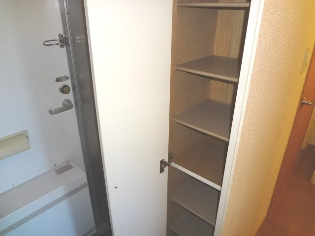 収納スペースもしっかり付いています。