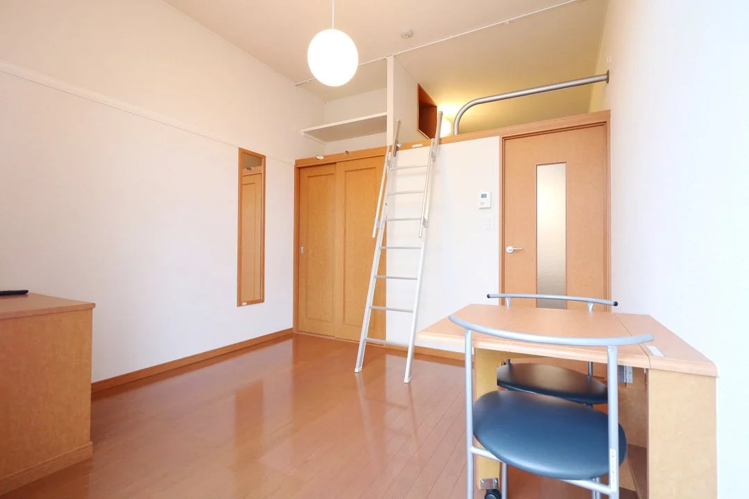 人気のロフトタイプ！お部屋が広々使えて便利です！