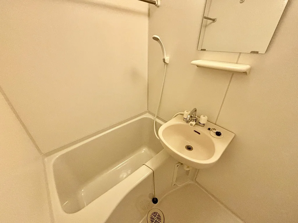 設備・仕様は号室により異なる為、現状を優先いたします。