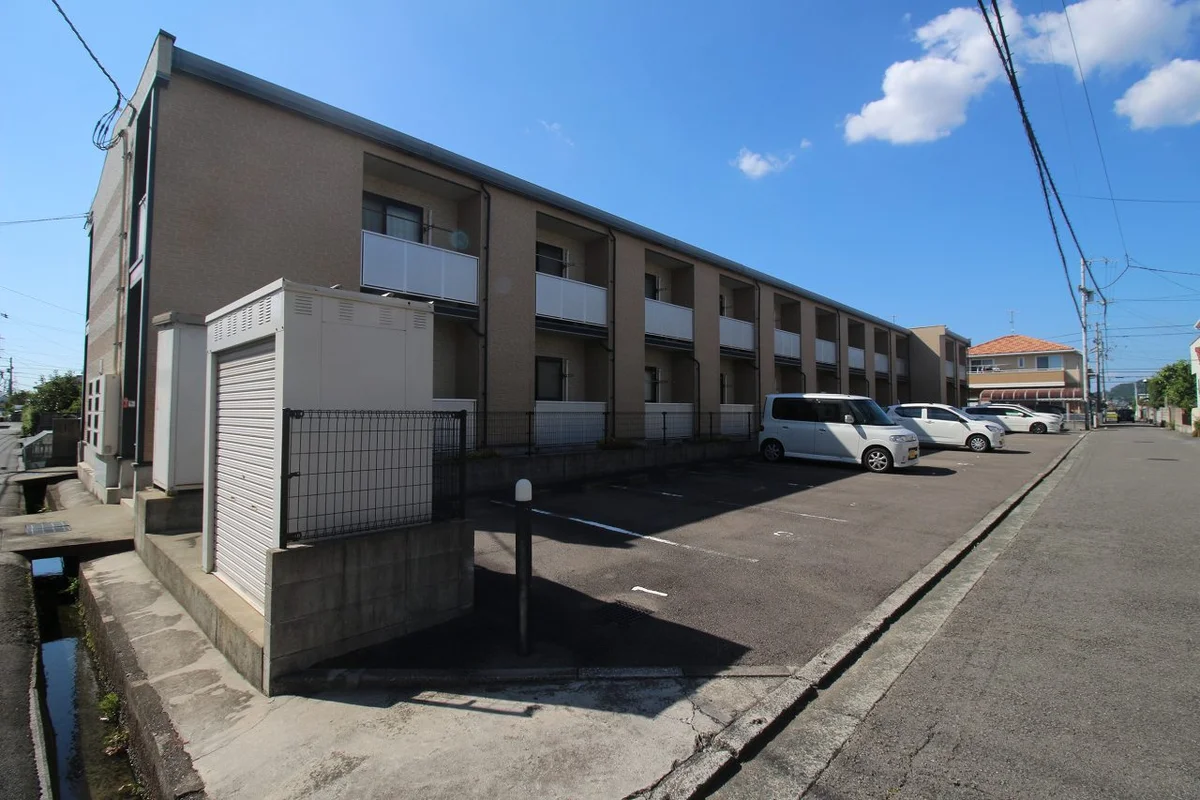 備品や設備仕様は号室等により異なります。現地をご確認下さい。