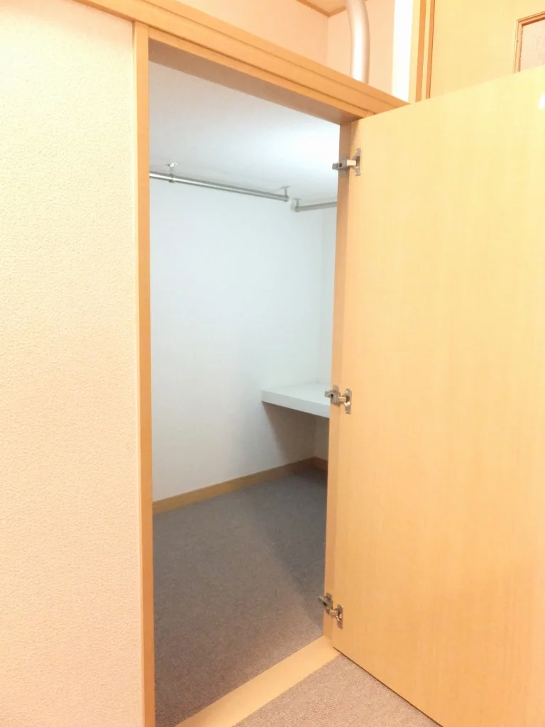 ベット下大型収納