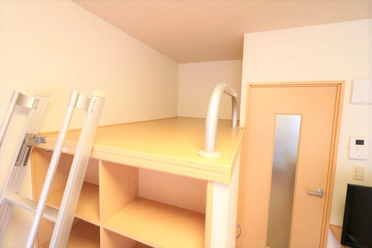 ハイベッドを活用すれば広々とした洋室を確保