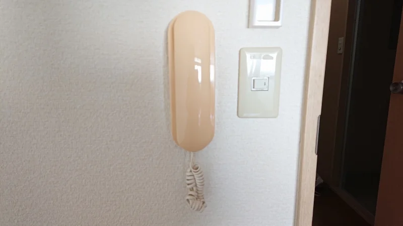 インターホン