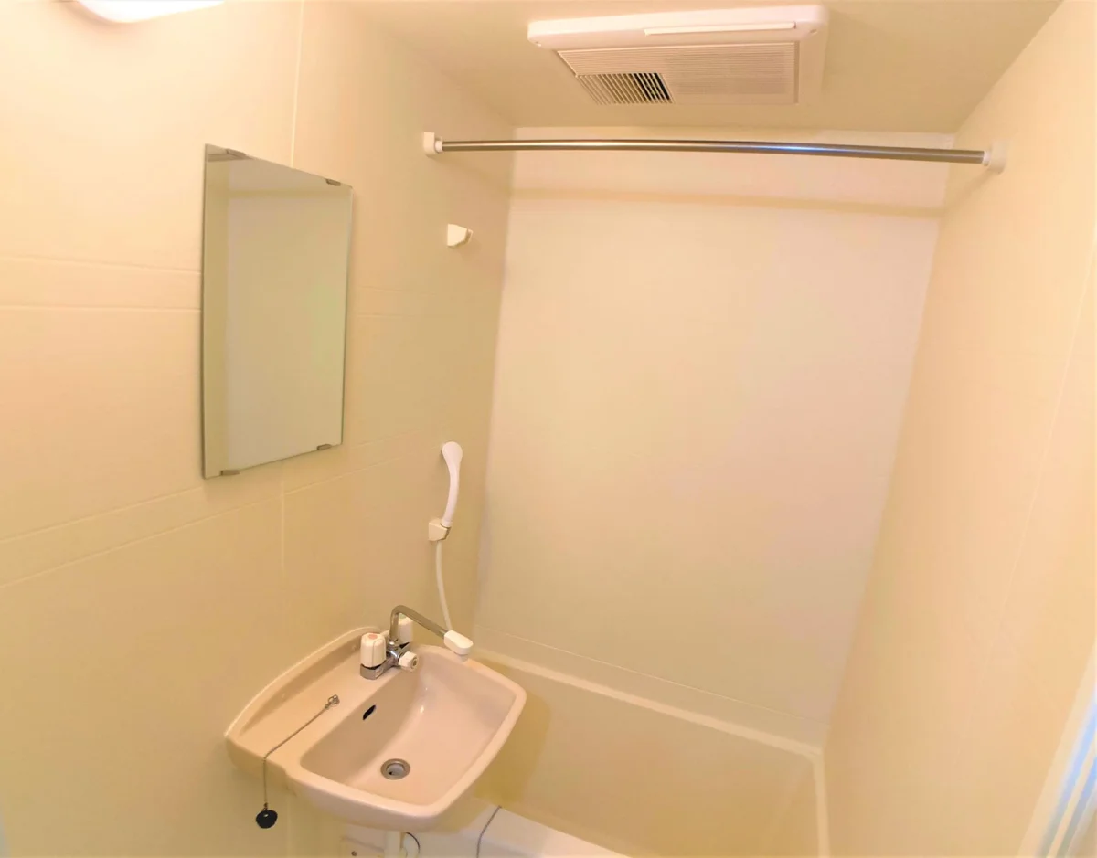 設備仕様は号室により異なる為、現況を優先とします。