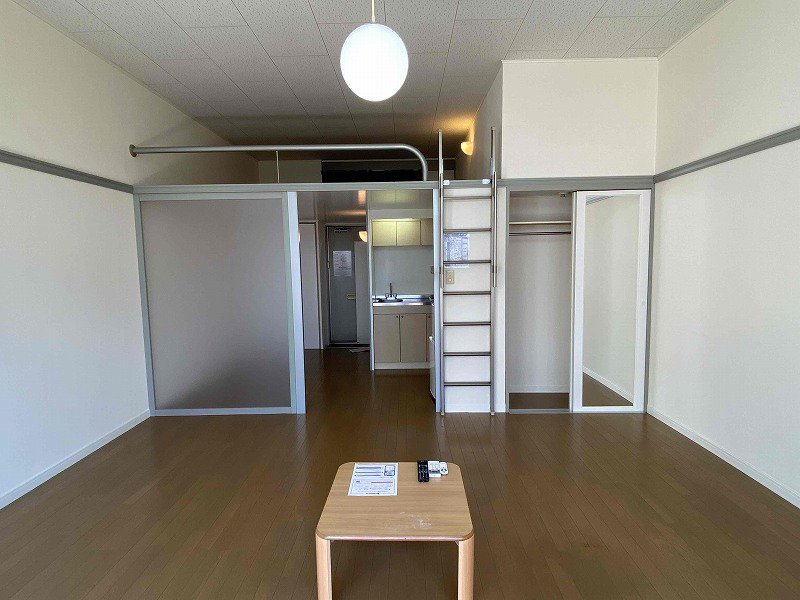 ※同タイプ部屋の写真となります