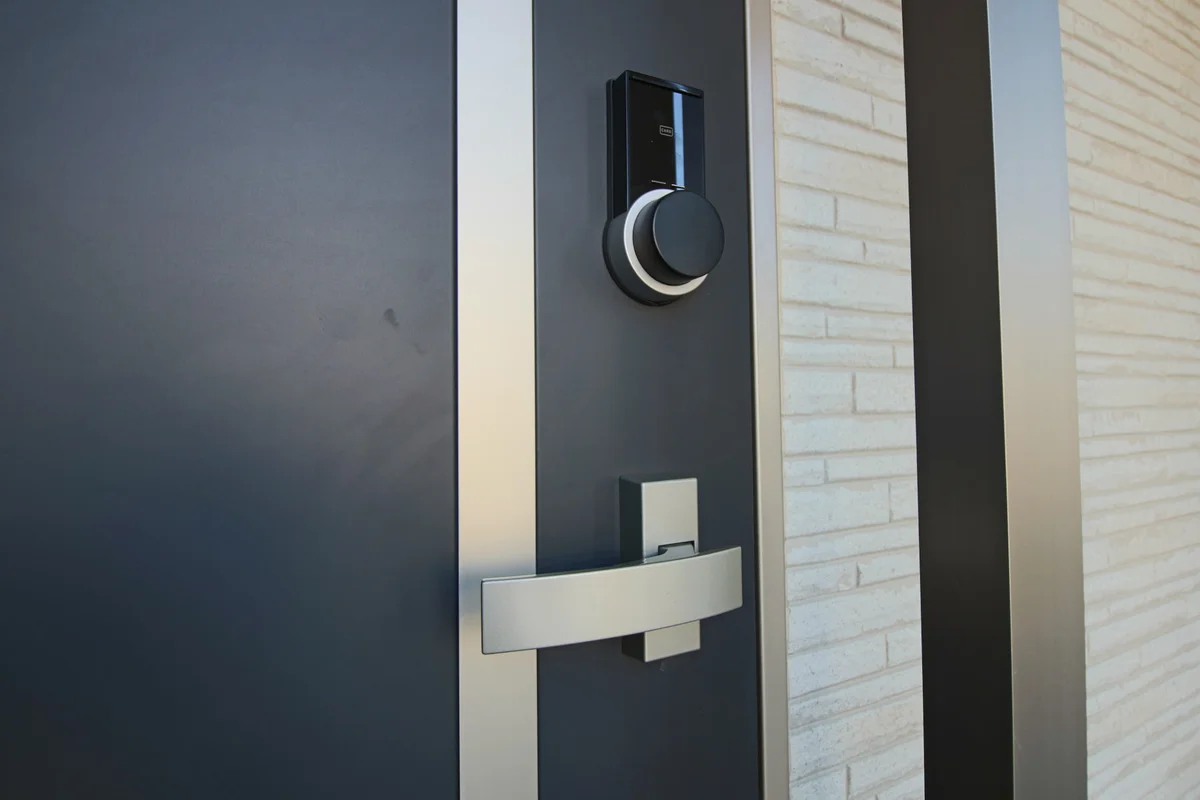 スマホで開錠・施錠が出来る最新電子キーを採用！