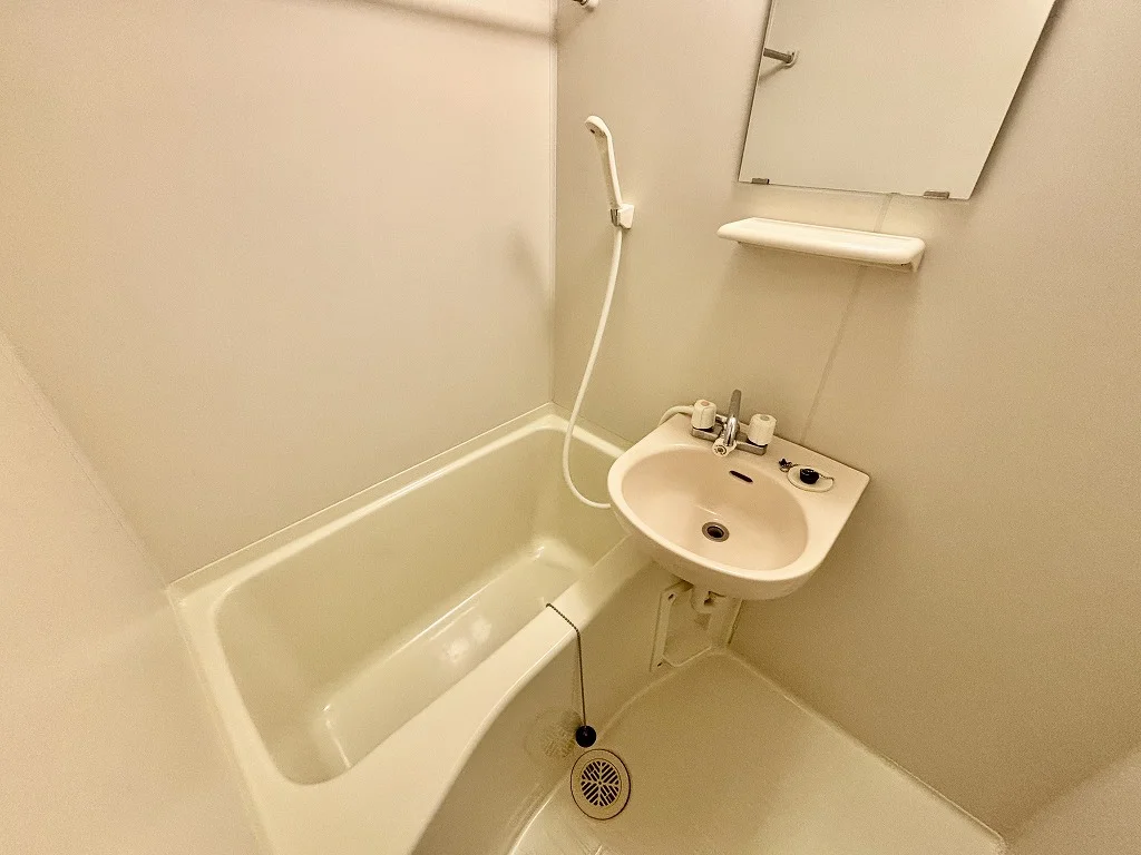 設備・仕様は号室により異なる為、現況を優先いたします。