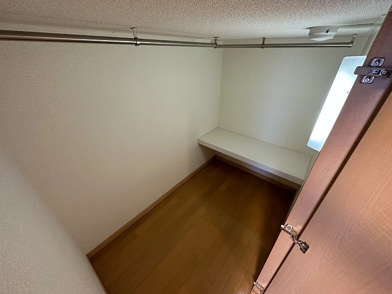 ベッド下収納
