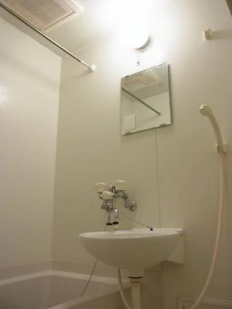 雨の日にも便利な浴室乾燥機付き