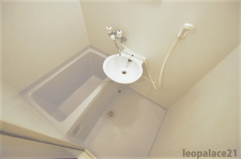 設備・仕様は号室により異なる為、現況を優先致します。