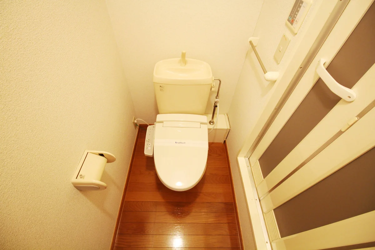 温水洗浄便座も付いて嬉しいですね♪