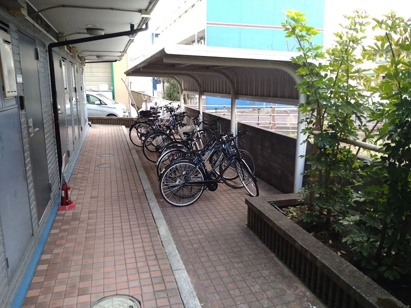 駐輪場　原付＆自転車のみ駐輪可能