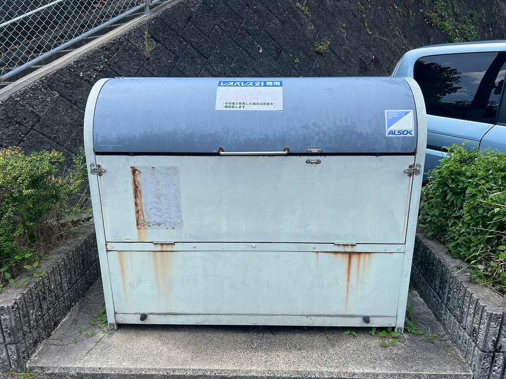 ごみ置き場