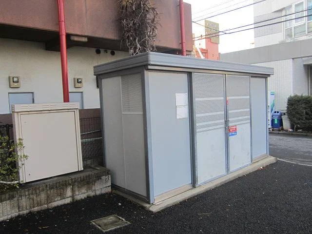 入居者様専用ゴミ庫です。
