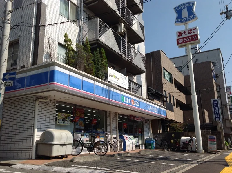 コンビニまで徒歩５分。駅から帰り道に、今晩のもう１品を。