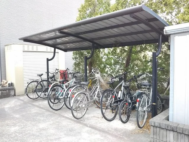 屋根付き駐輪場
