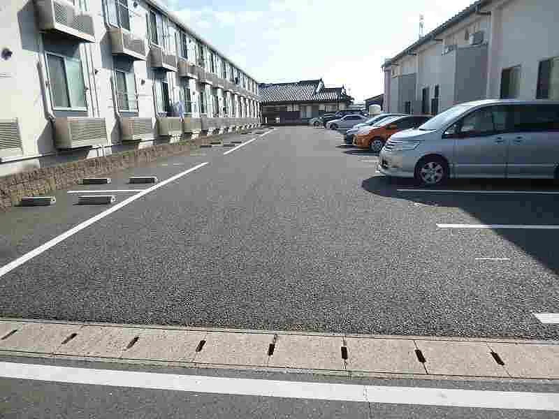 写真と現状が異なる場合は現状を優先します。