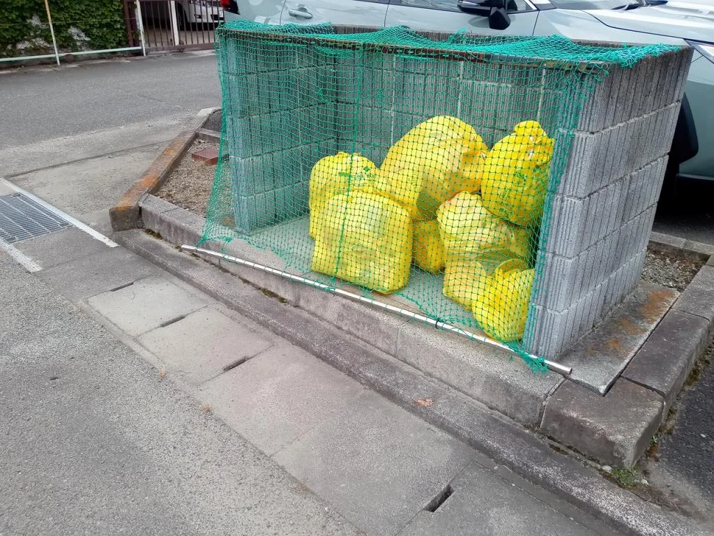ごみ置場