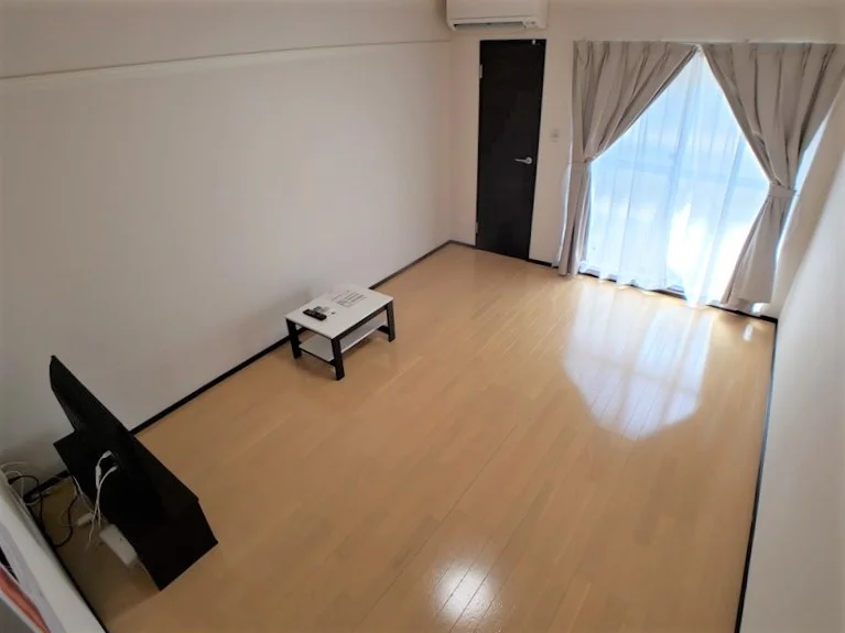 自然光が入る明るい居室