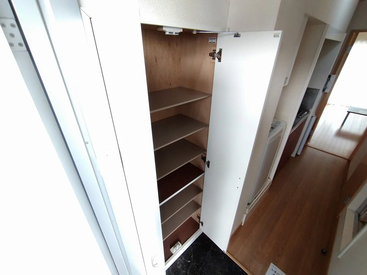 シューズボックス