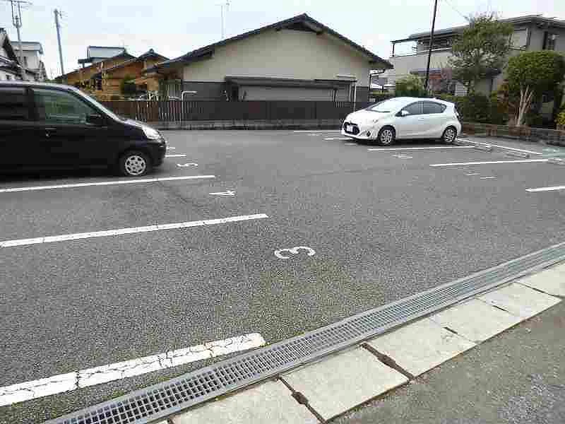 設備・仕様は号室により異なる為、現況を優先致します。