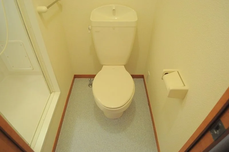 セパレートタイプでトイレもゆったりです。