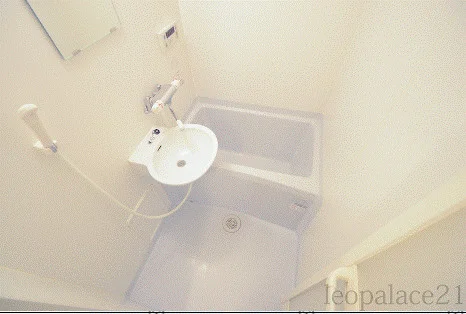 備品や設備仕様は号室等により異なります現地をご確認下さい。