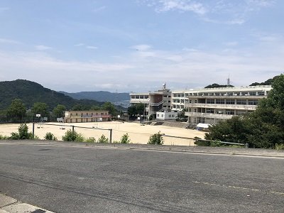 戸坂中学校