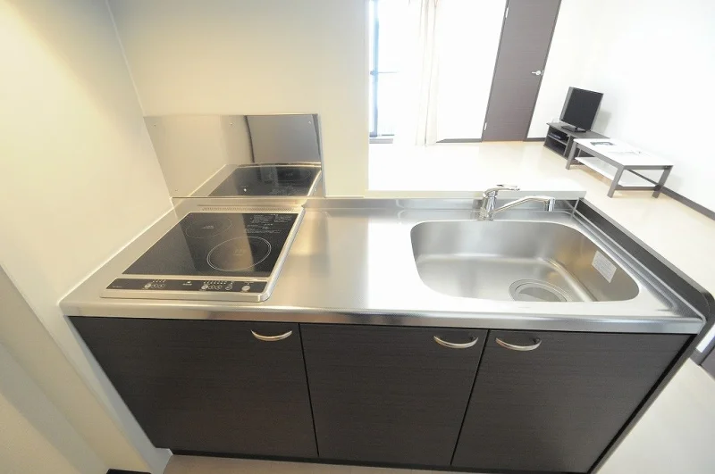 対面キッチン（ＩＨ付２口電気コンロ）