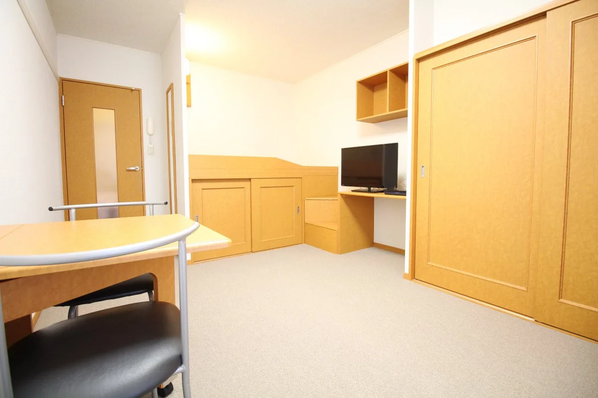 用途に合わせてテーブル＆椅子は必要な時に使用できます♪