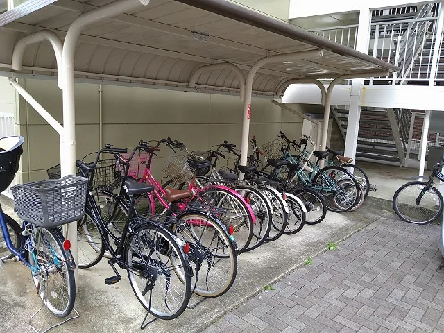 駐輪場　原付＆自転車のみ駐輪可能
