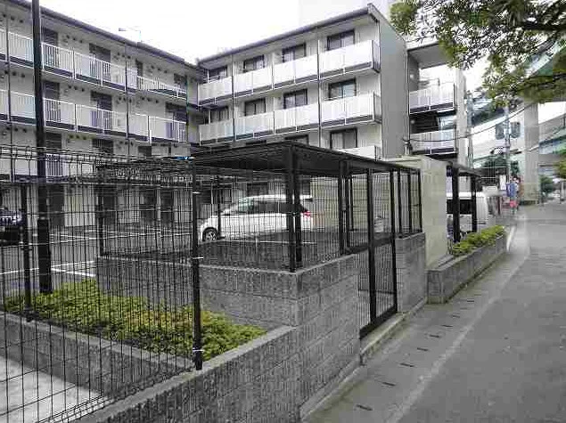 ゴミ置き場