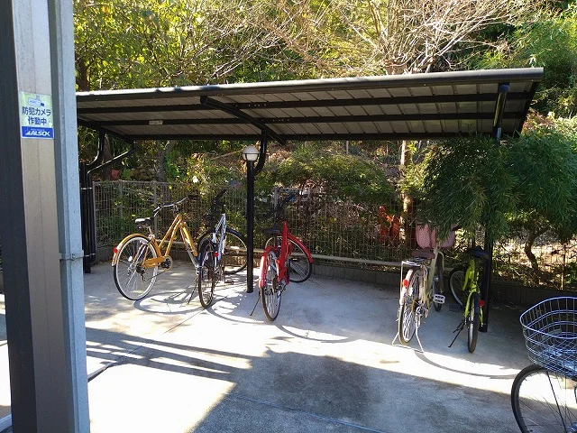駐輪場　原付＆自転車のみ駐輪可能