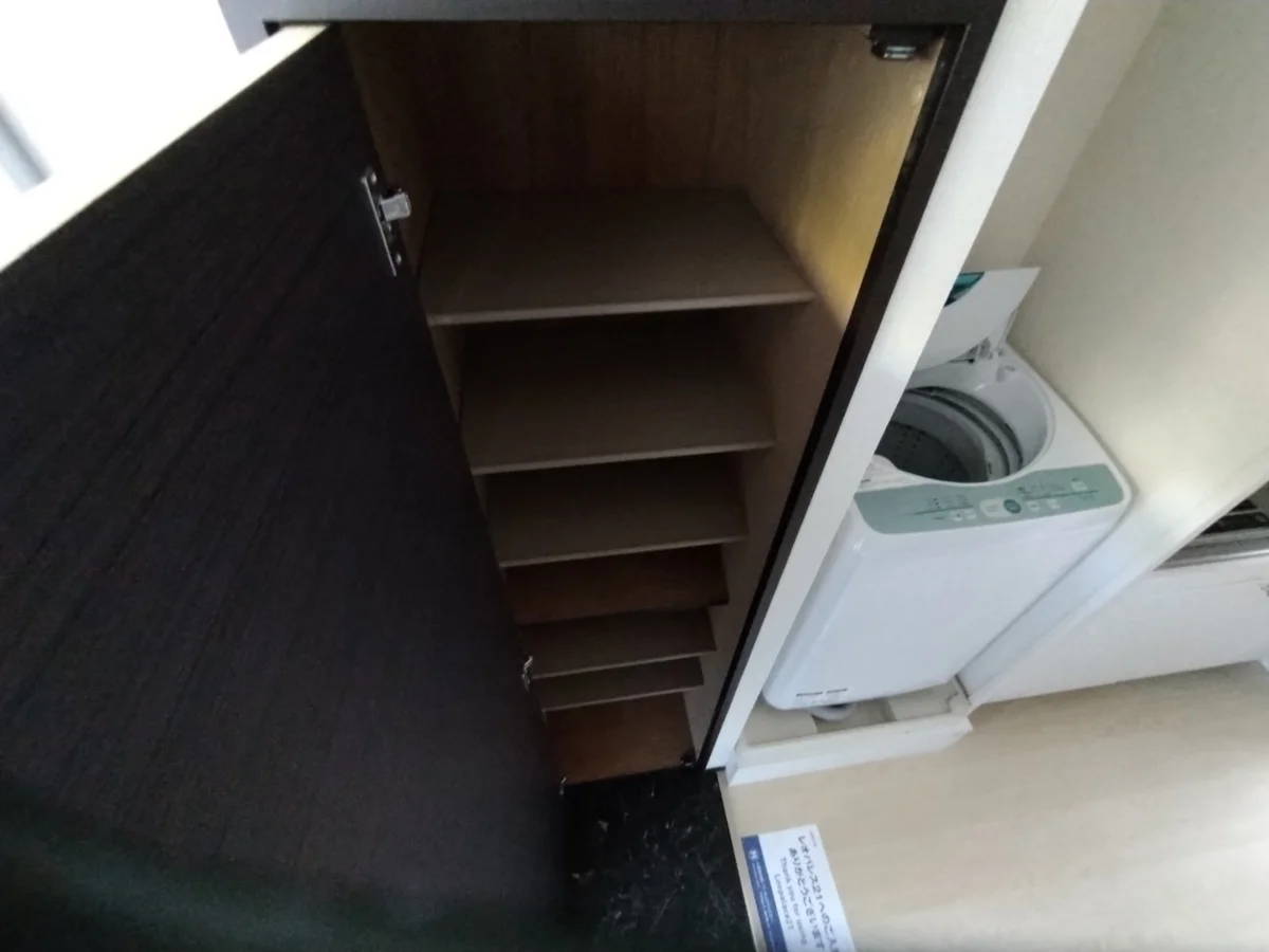 シューズボックス