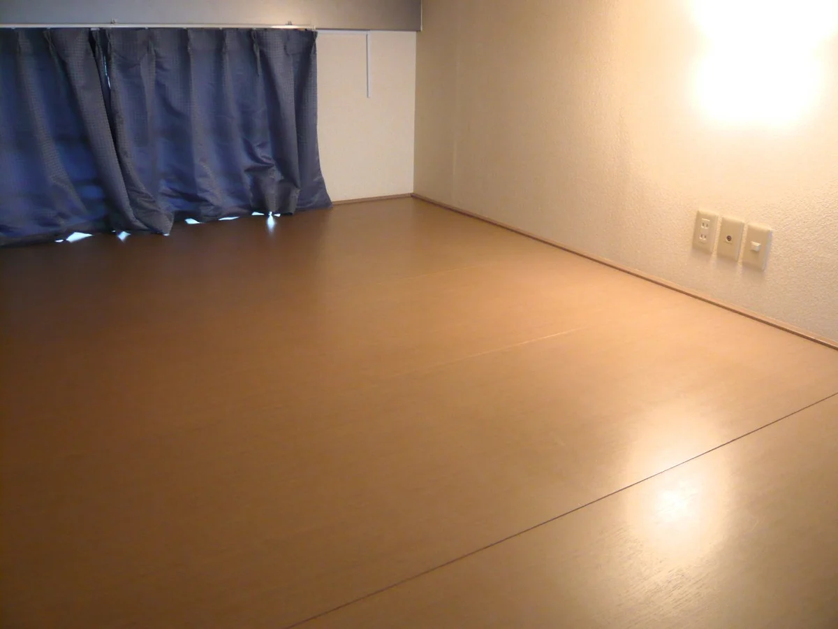 大型収納のロフト付き。