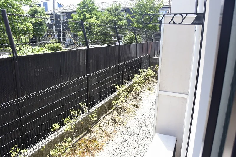 物干し竿かけられます。