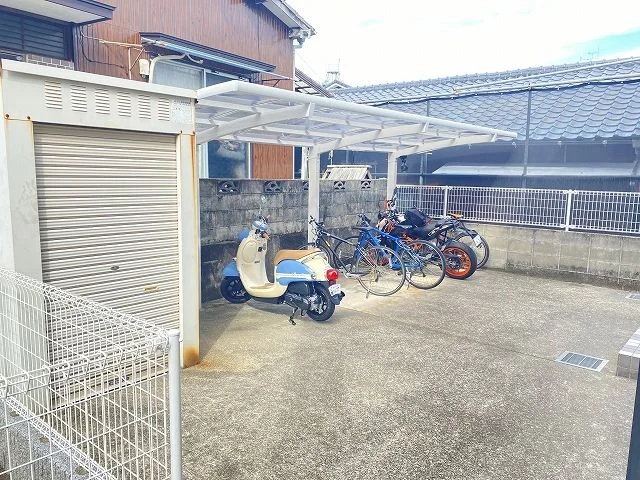 設備・仕様は号室により異なる為現況を優先致します。