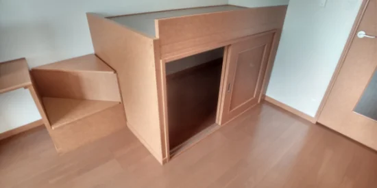 収納つきベット