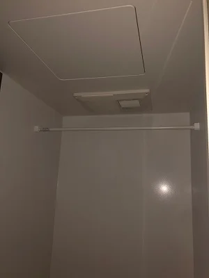 浴室乾燥機で洗濯物が乾く