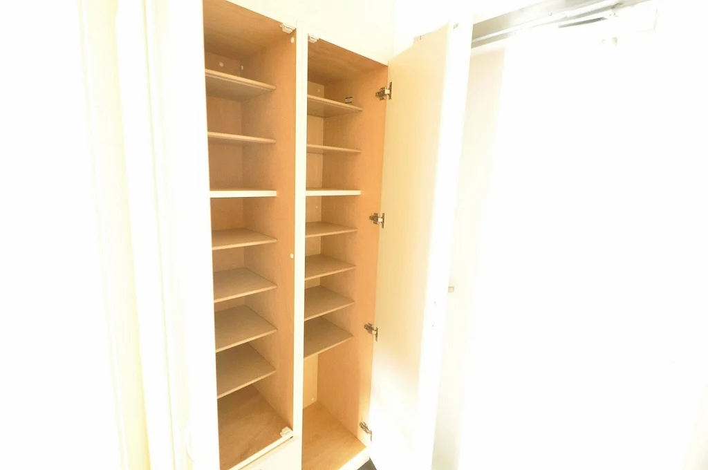 シューズボックス