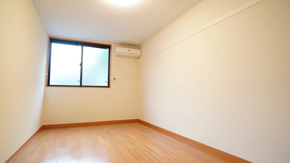 明るく開放感のあるお部屋