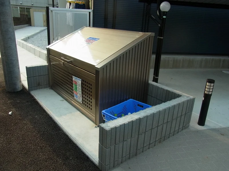 ダストボックス