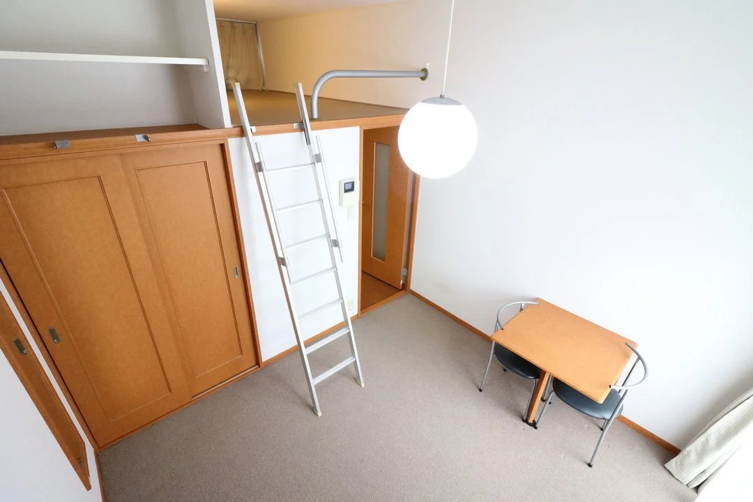 ロフトを上手く活用すれば広々とした洋室を確保！